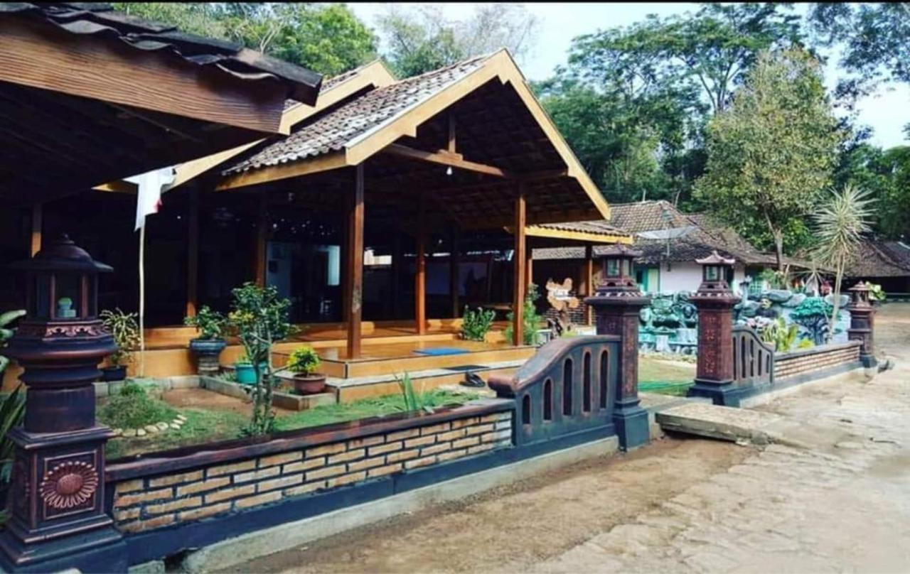 Nara Homestay Syariah Mangunan Exteriér fotografie